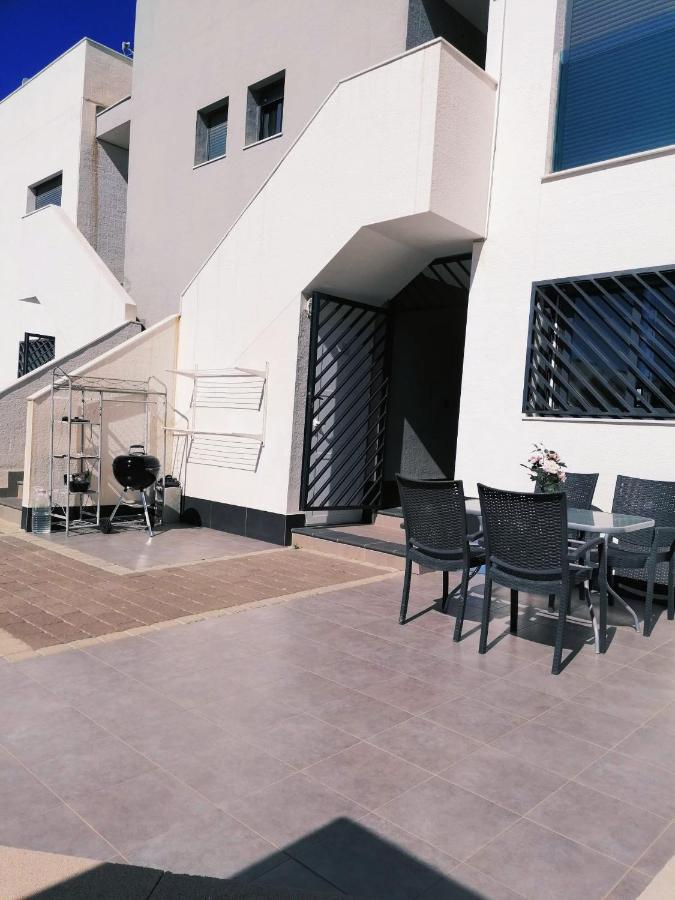 Bright Bungalow Oasis Beach La Zenia Orihuela Bagian luar foto